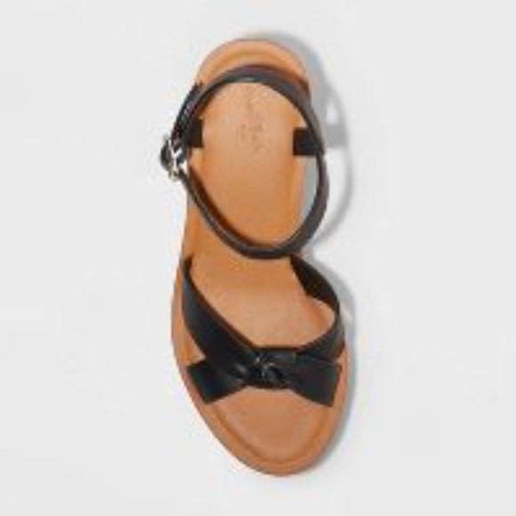 Women's Valerie Platform Heels - Universal Thread - Picture 3 of 11